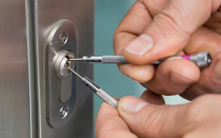 comment ouvrir une serrure Montreuil